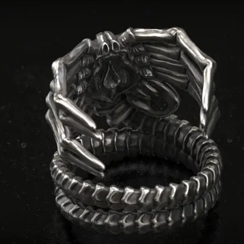 Alien Facehugger Ring