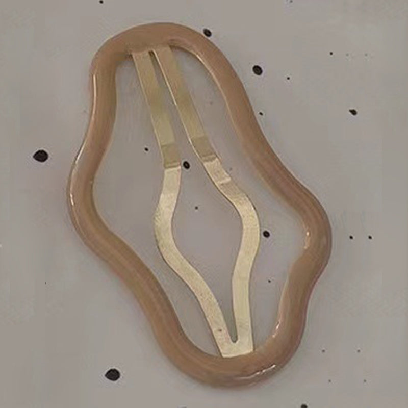 Cloud-Shaped Cutout Broken Hair Clip