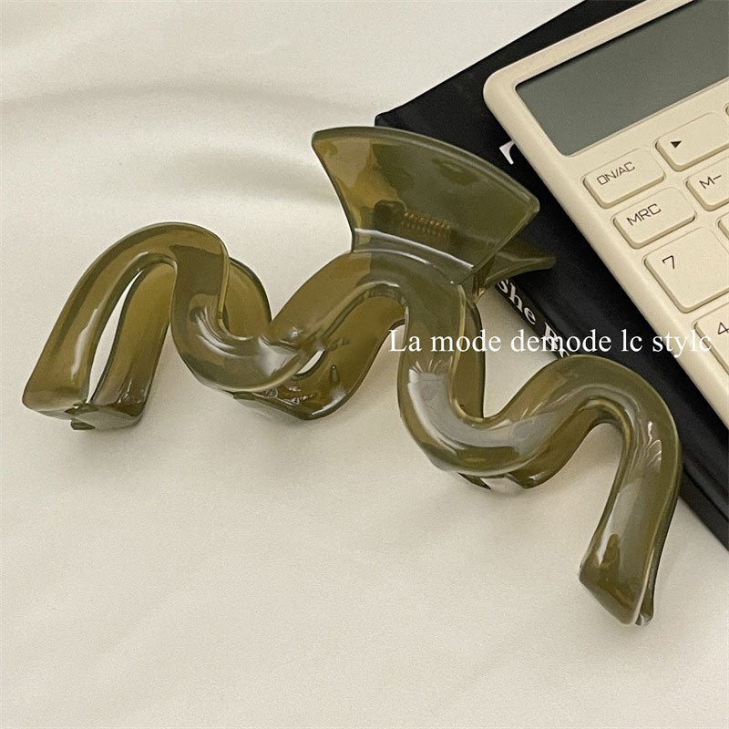 Matte Wave Hair Clip