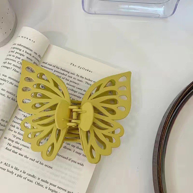 Hollow Butterfly Tassel Clip🦋