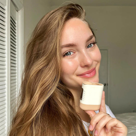 Avansert Massasjeapparat For Hodebunnspleie Med Rødlysterapi/Advanced scalp care massager with red light therapy