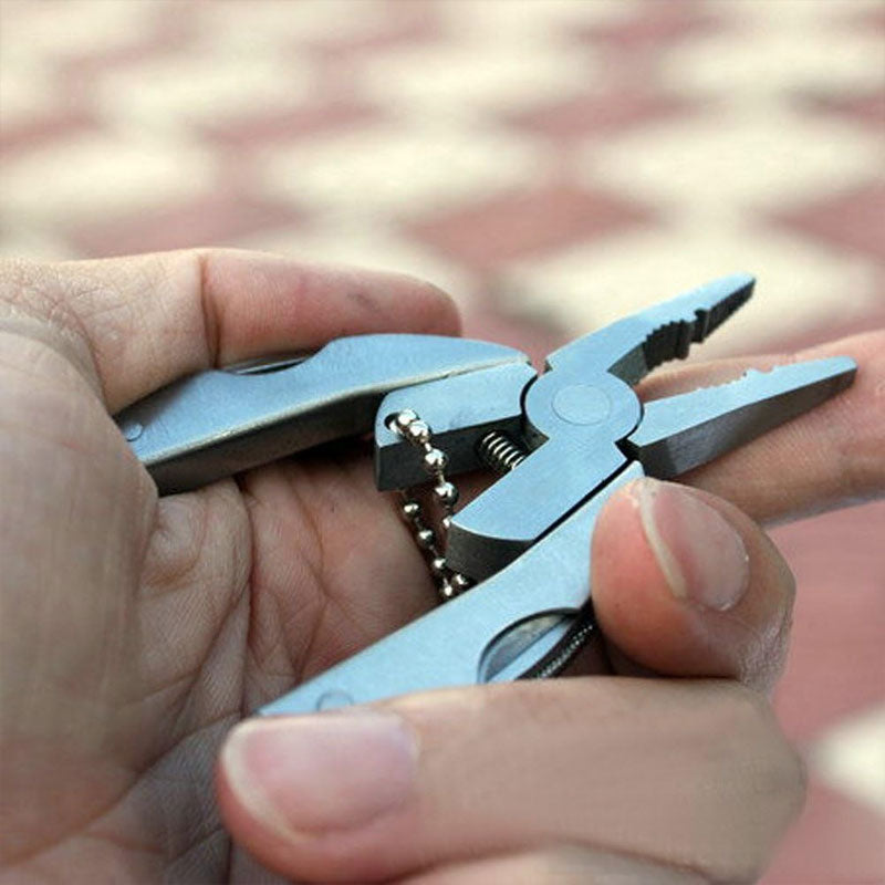 Mini Multifunctional Outdoor Folding Pliers