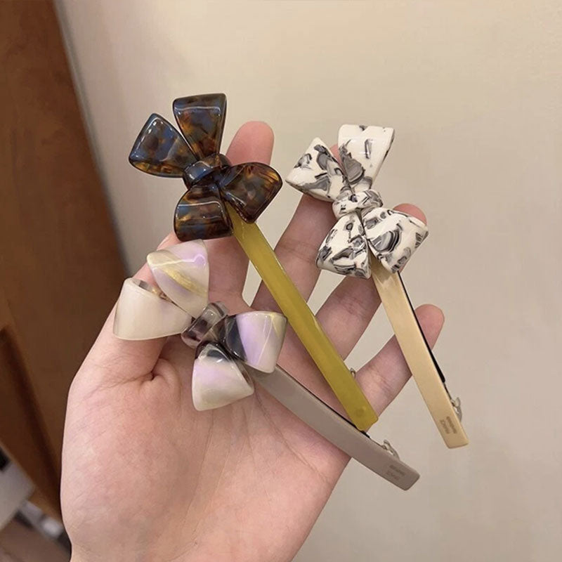 Three-dimensional Bowknot Clip