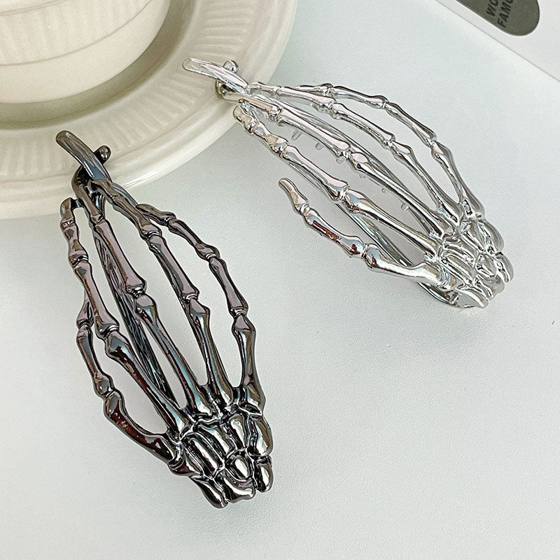 Metal Skull Hand Twist Clip Hair Accessory