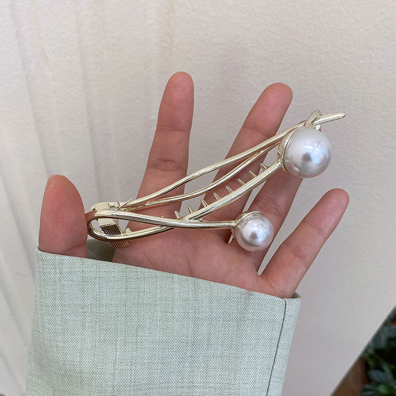 Two Pearl Twist Clips