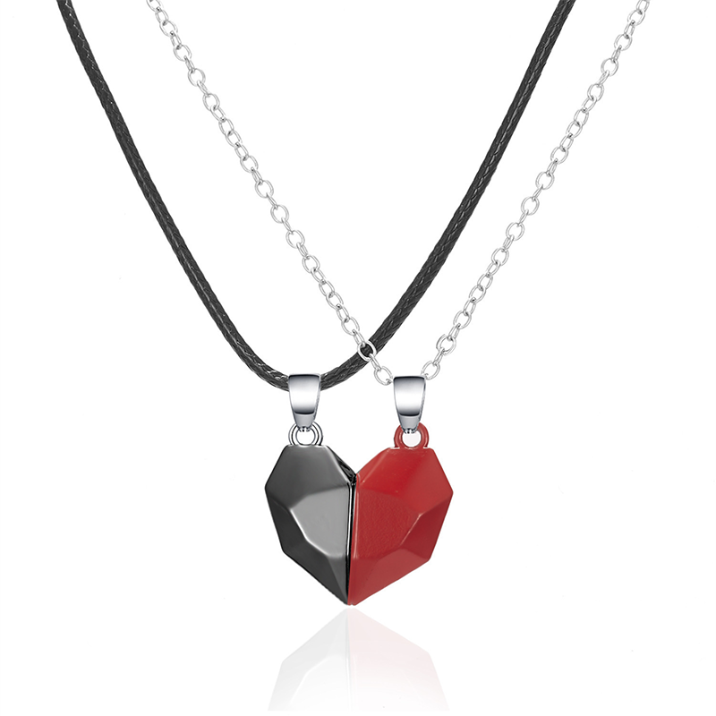 💖Elsker Magnetisk Halskjede/Heart Shape Couple Necklace
