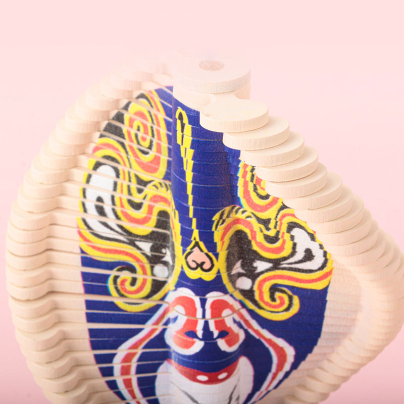 Face Changing Spiral Tree Lollipop