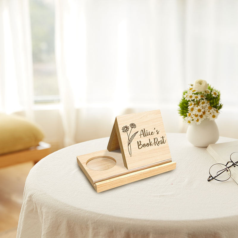 Trekkbokhylle i tre med koppstativ