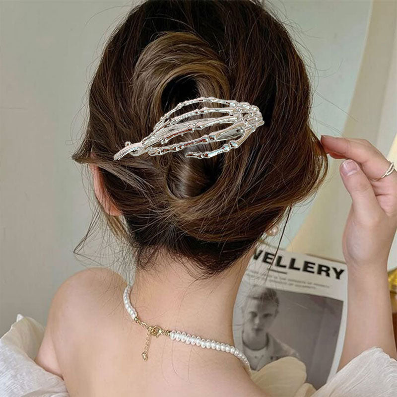 Metal Skull Hand Twist Clip Hair Accessory