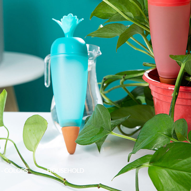 🥕Carrot-shaped Automatic Flower Watering Device
