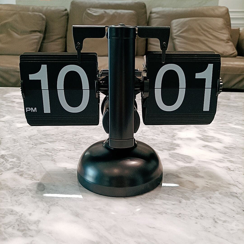 Creative Automatic Page Turn Clock