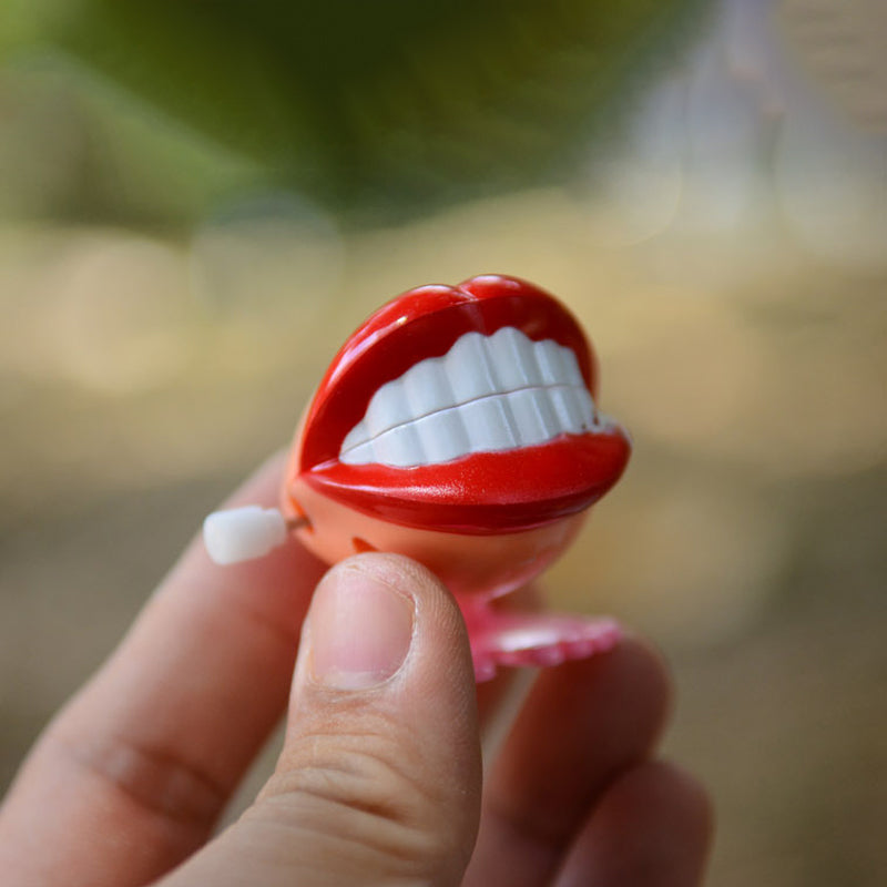 Teeth That Tremble While Walking