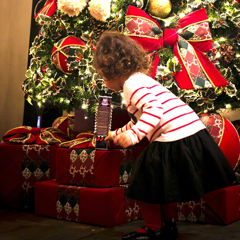 🎁 Santa Claus Down The Chimney Countdown Advent Calendar