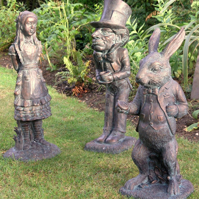 Wonderland Ornament Set