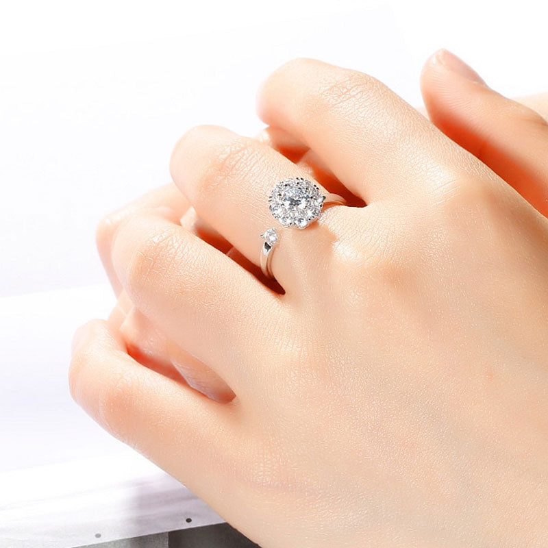 Women's Rotating Zircon Ring