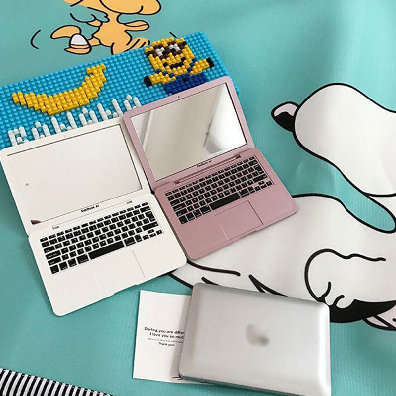 Creative Notebook Mirror