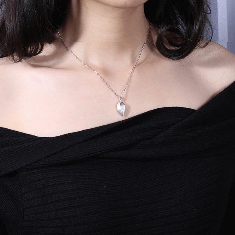 💖Elsker Magnetisk Halskjede/Heart Shape Couple Necklace