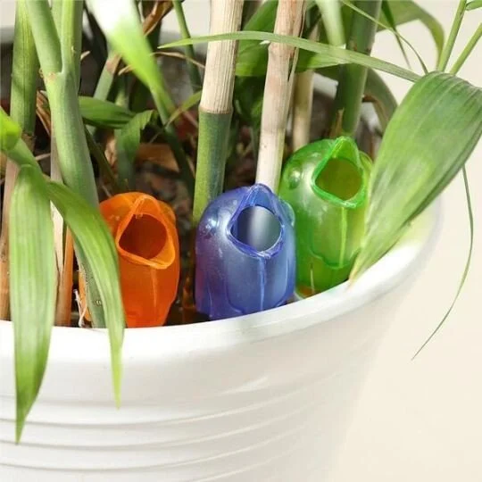 🐦Self Spike Planter Drip Watering Bird