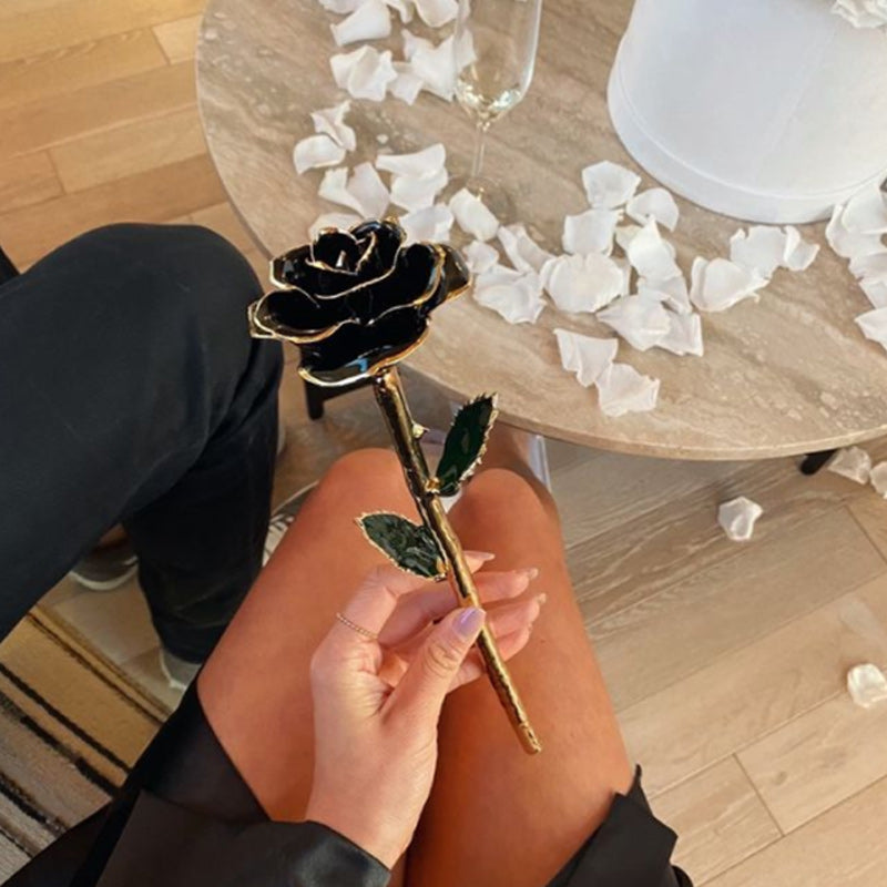 24k Gold Plated Roses❤️- Black