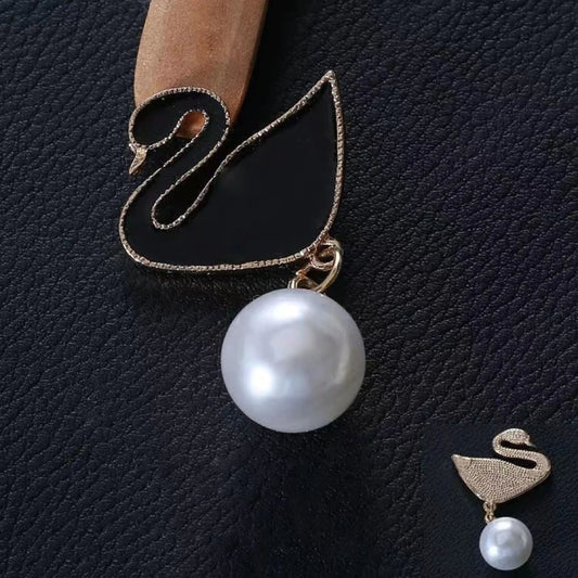 Metal Frame Black Swan DIY Car Key Case Ornament