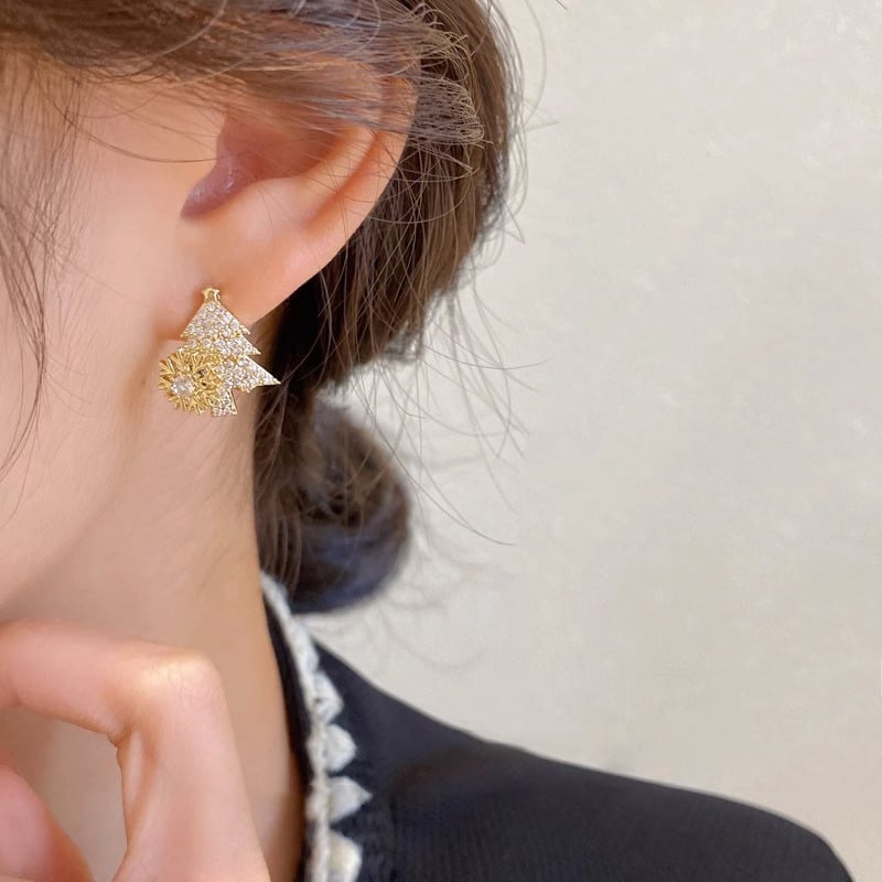 Spinning Christmas Snowflake Earrings