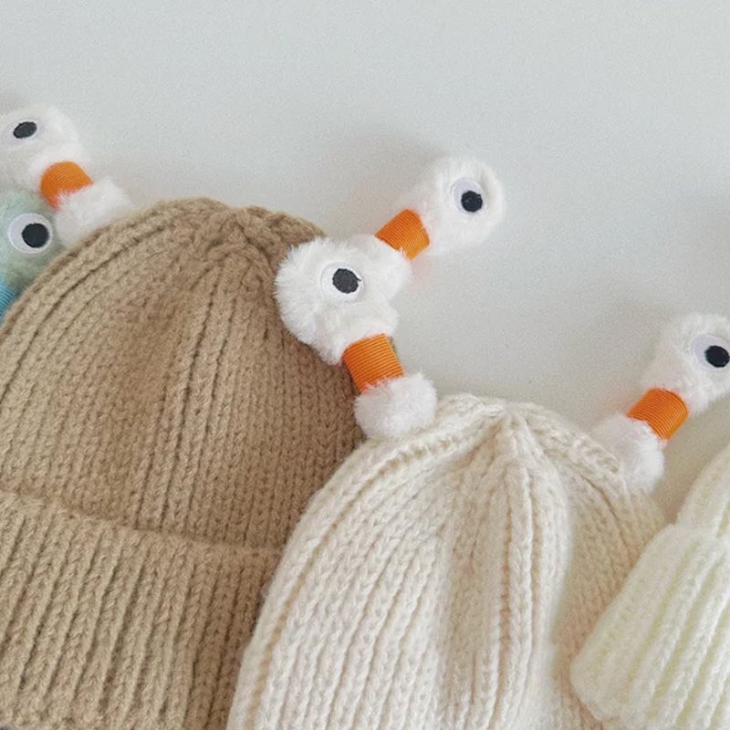 🔥Winter Parent-Child Cute Glowing Little Monster Knit Hat/Cute glowing little monster knitted hat