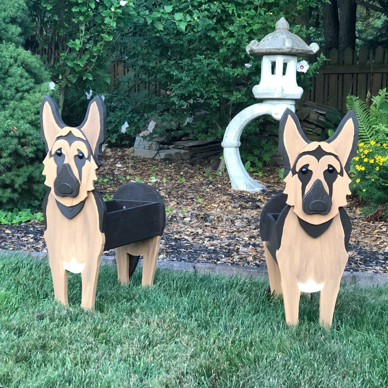 🐶 Pet Flower Planter