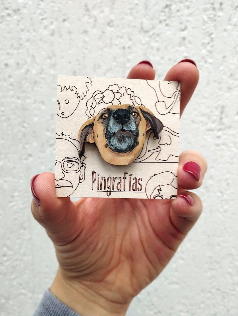 Personalized pet pin,realistic cat paintings,personalized pet accessories,cat pin,realistic handmade pet portrait,hand painted wooden brooch